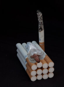 El humo del tabaco también mata a los no fumadores, ¿cómo podemos protegerlos?